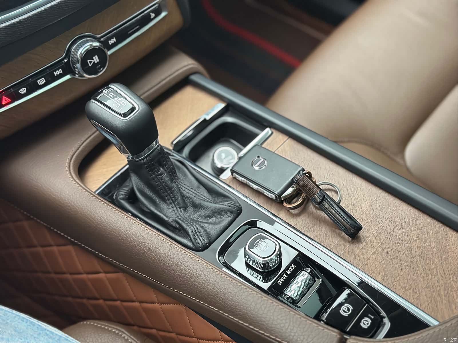 Volvo XC90, 2020 24