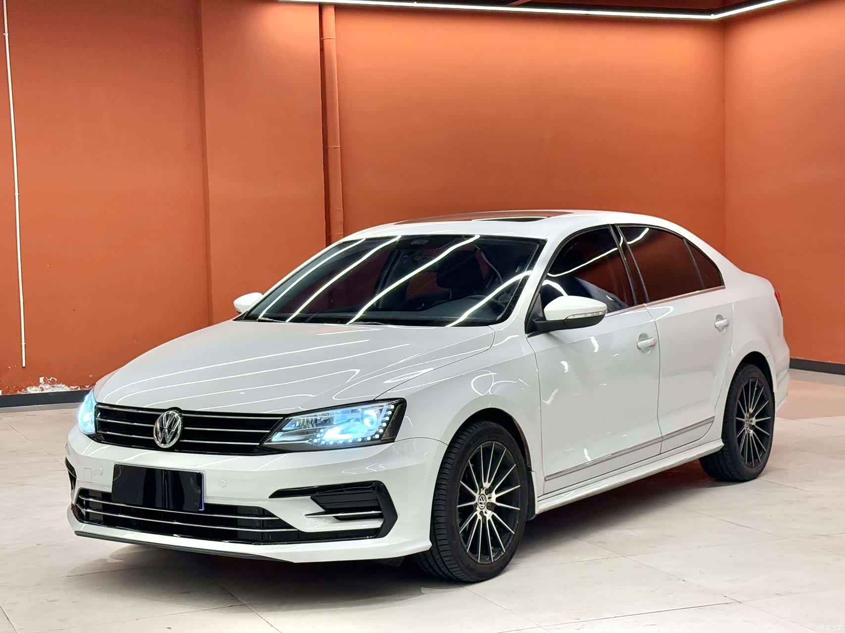 Volkswagen Sagitar, 2018 1