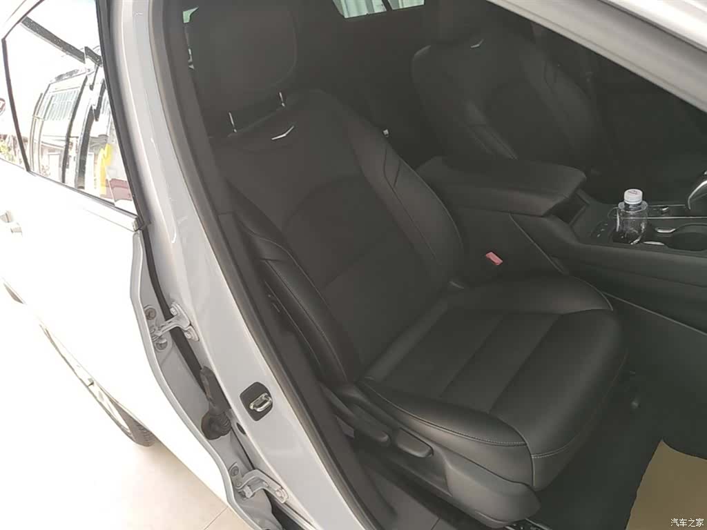 Cadillac XT4, 2019 25