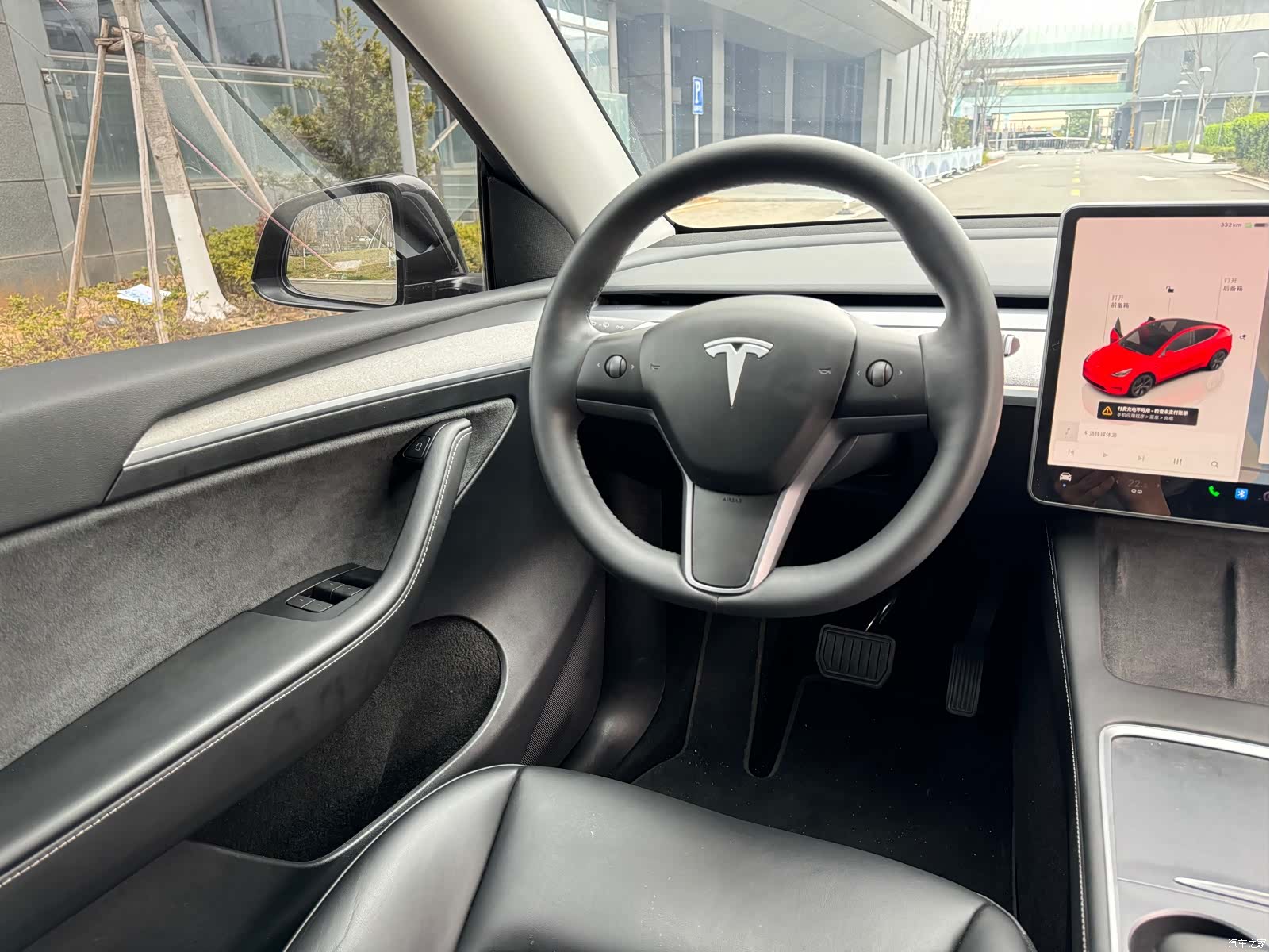 Tesla Model Y, 2024 6