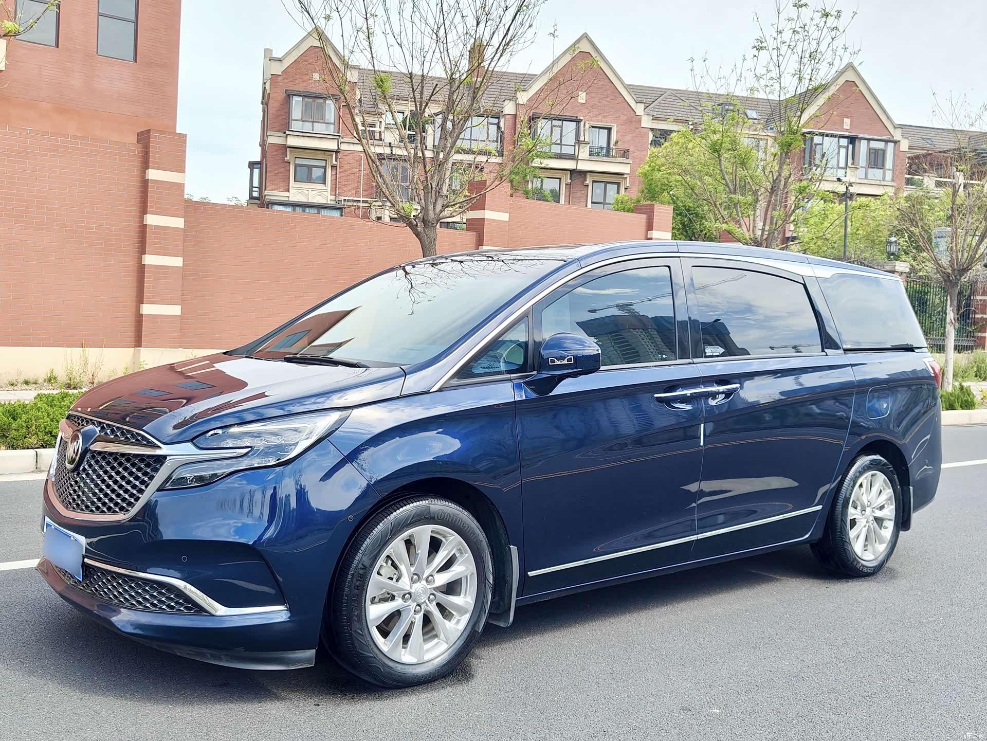 Buick GL8, 2020 1