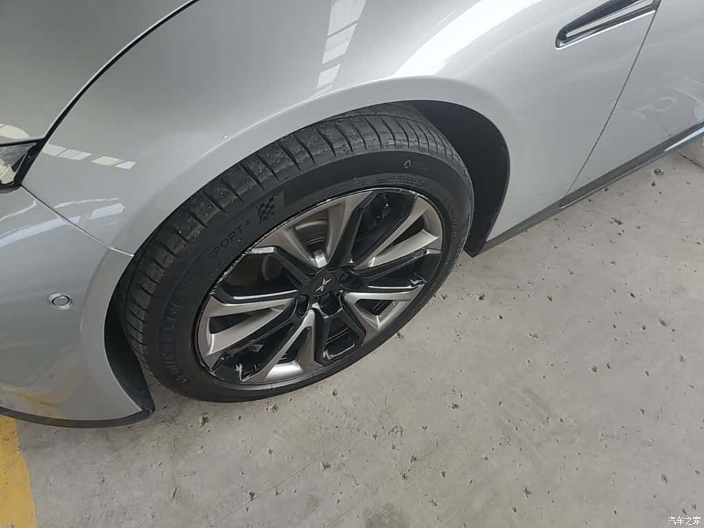Xpeng P7, 2022 23