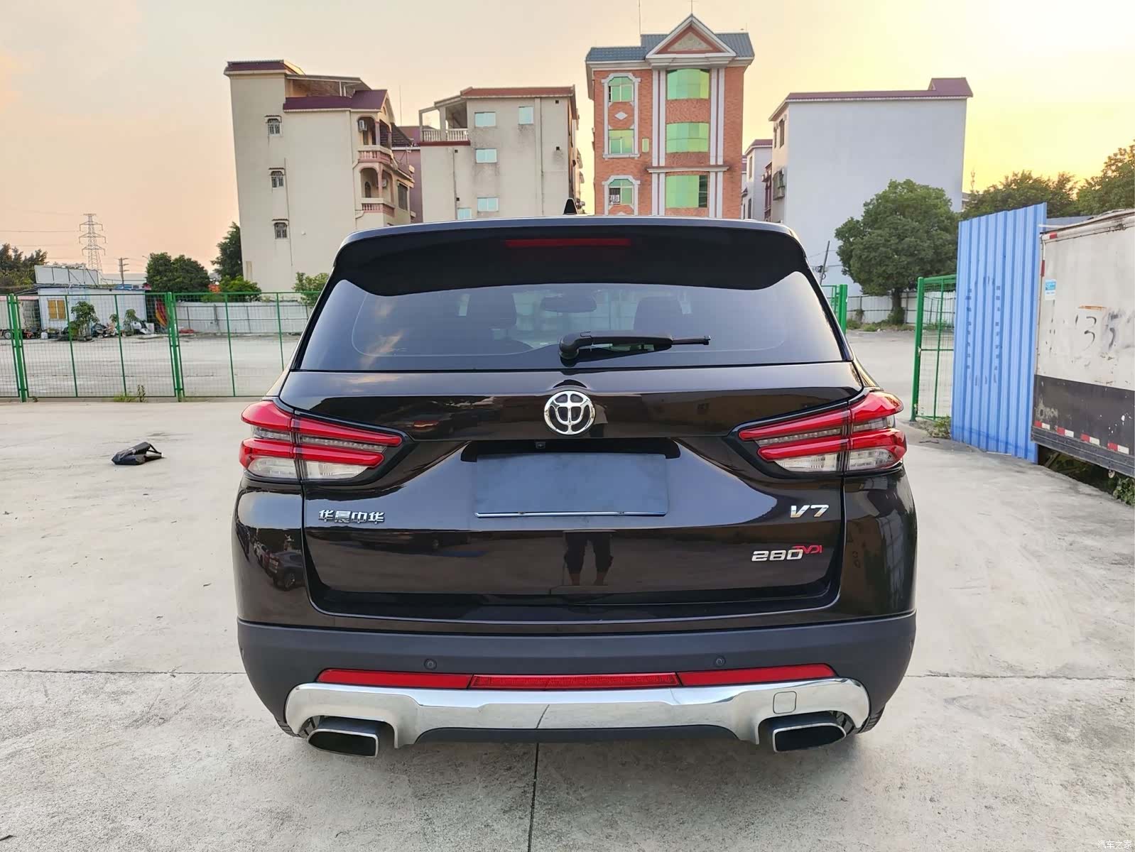 HuaChenZhongHua V7, 2020 9