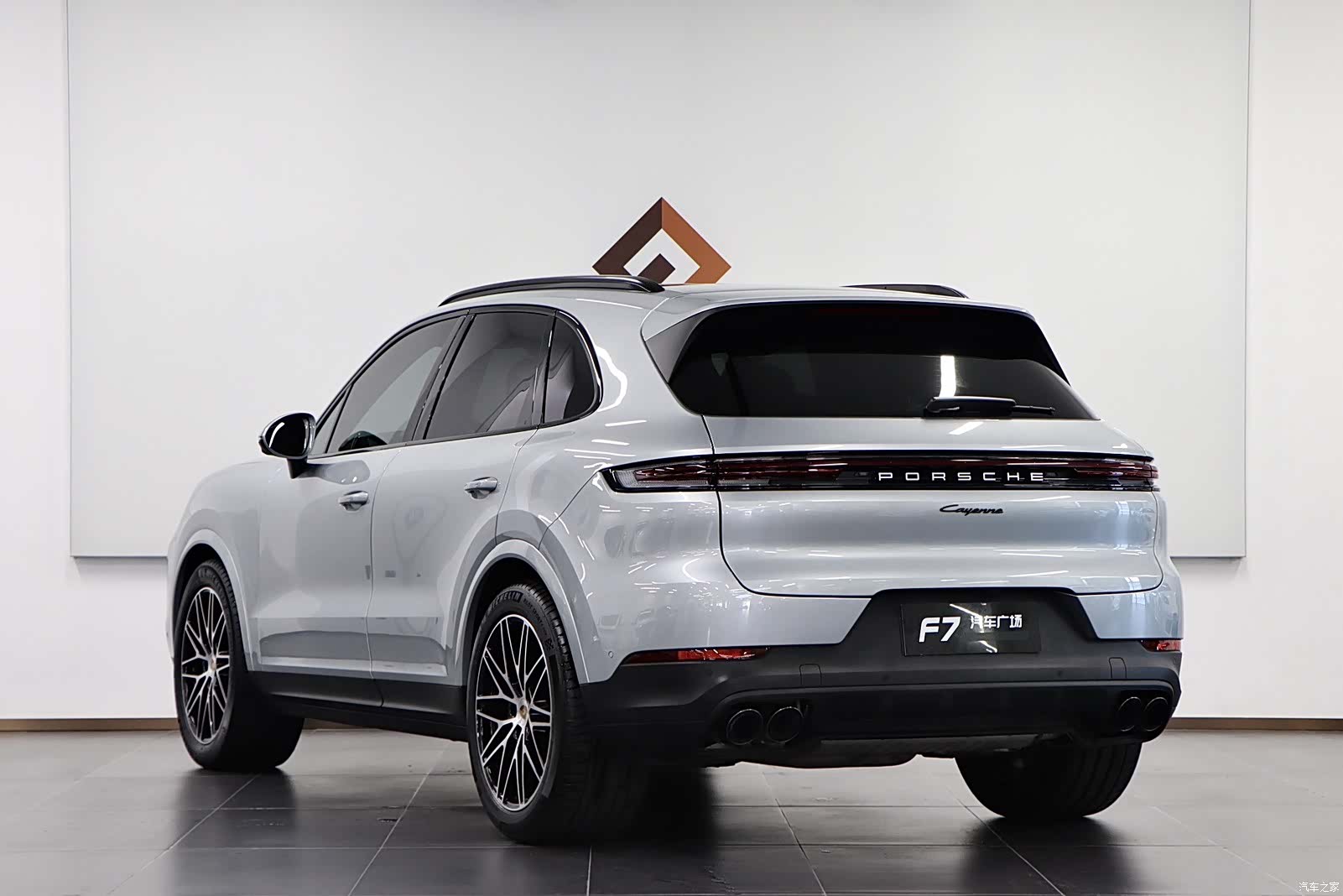 Porsche Cayenne, 2025 4