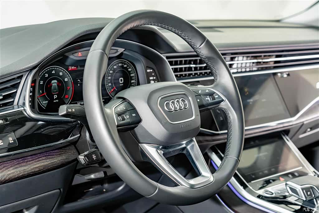 Audi Q8, 2021 11