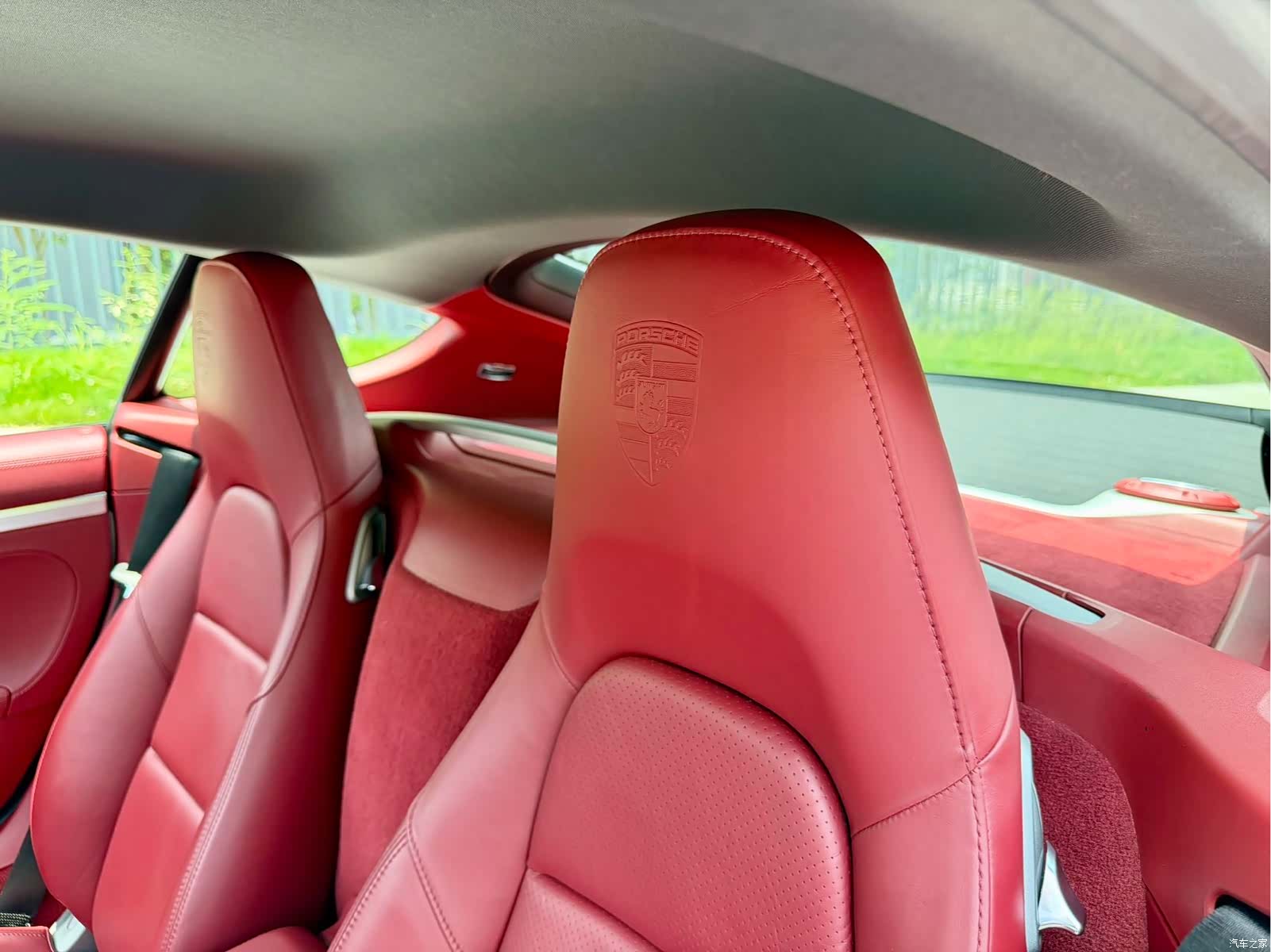 Porsche Cayman, 2019 15