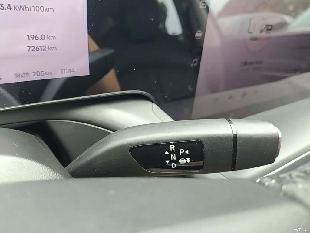Xpeng P7, 2021 14