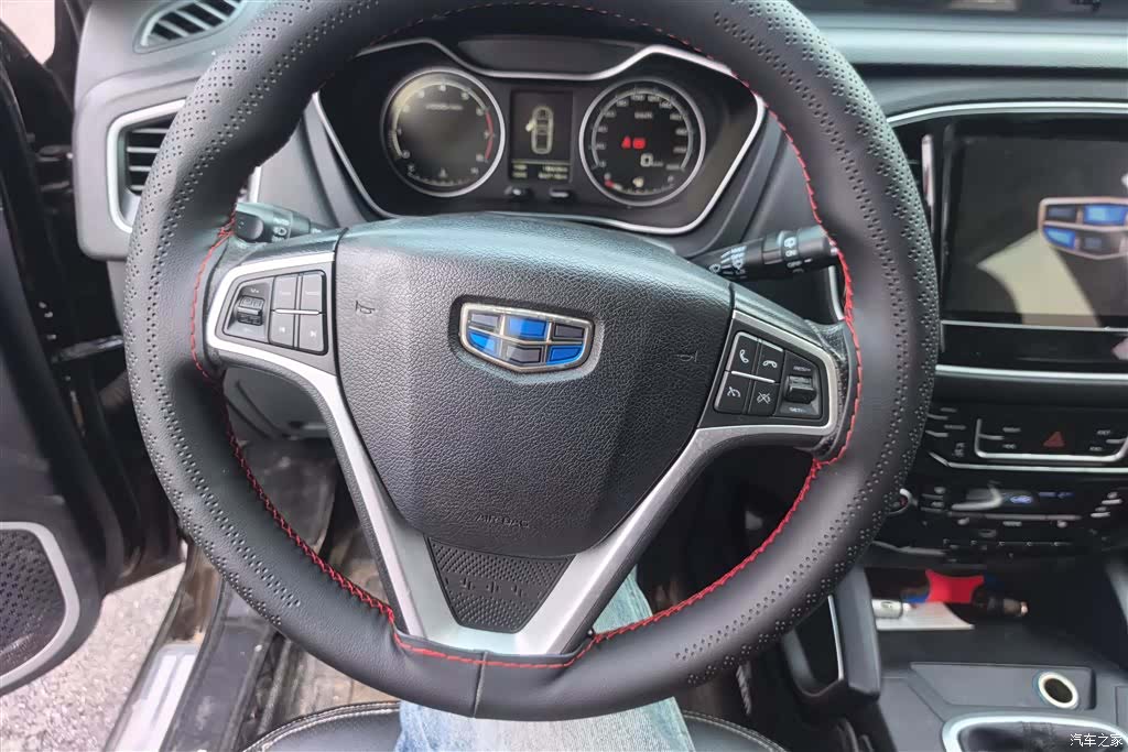 Geely X6, 2017 15