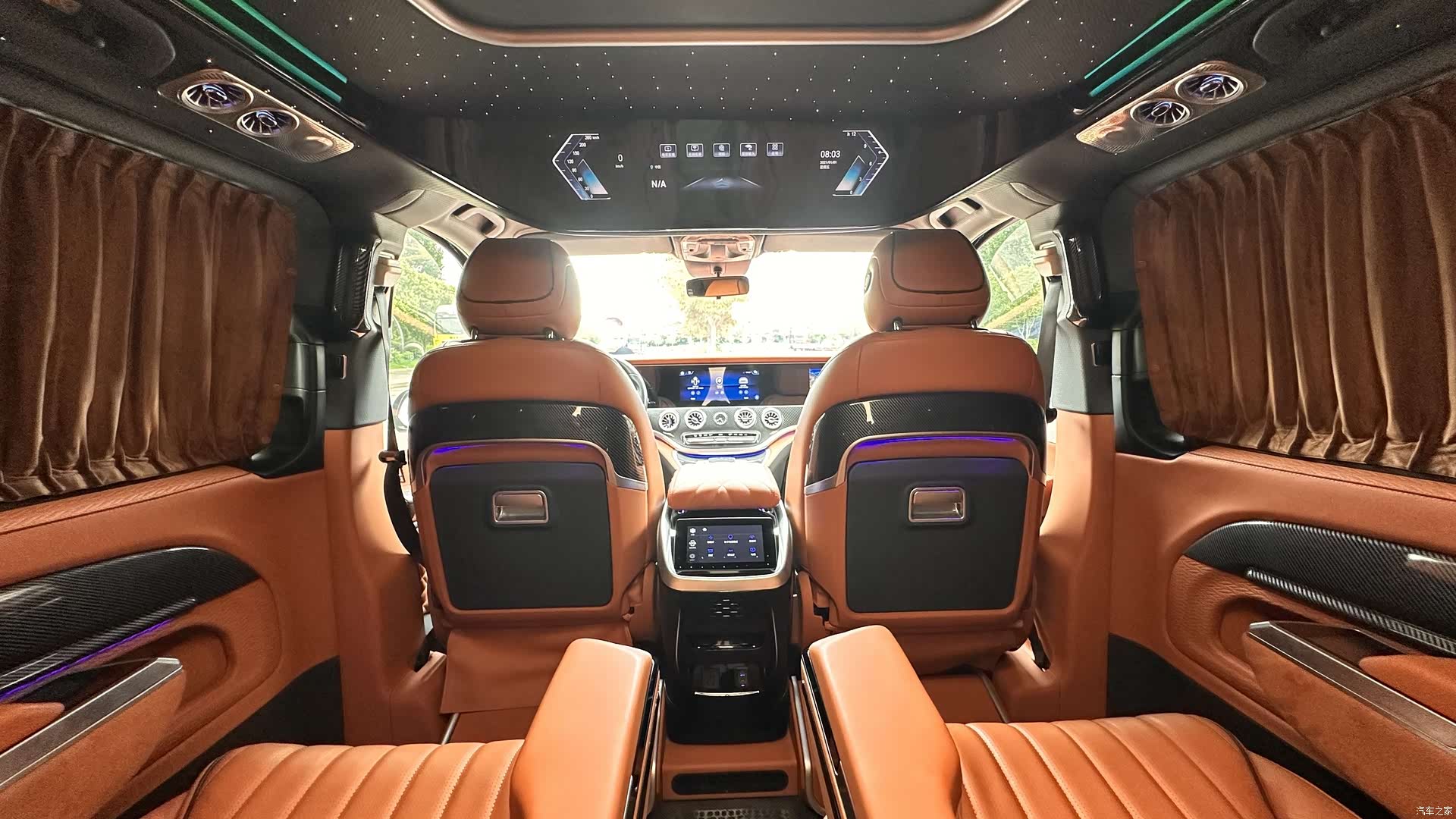 Mercedes-Benz 7, 2024 10