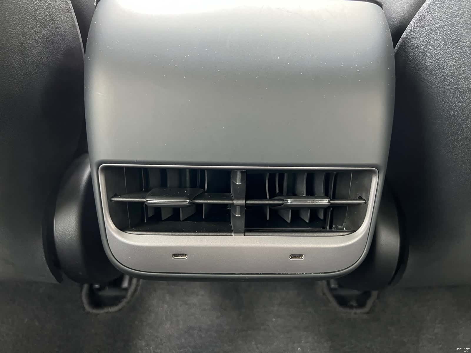 Tesla Model 3, 2023 17