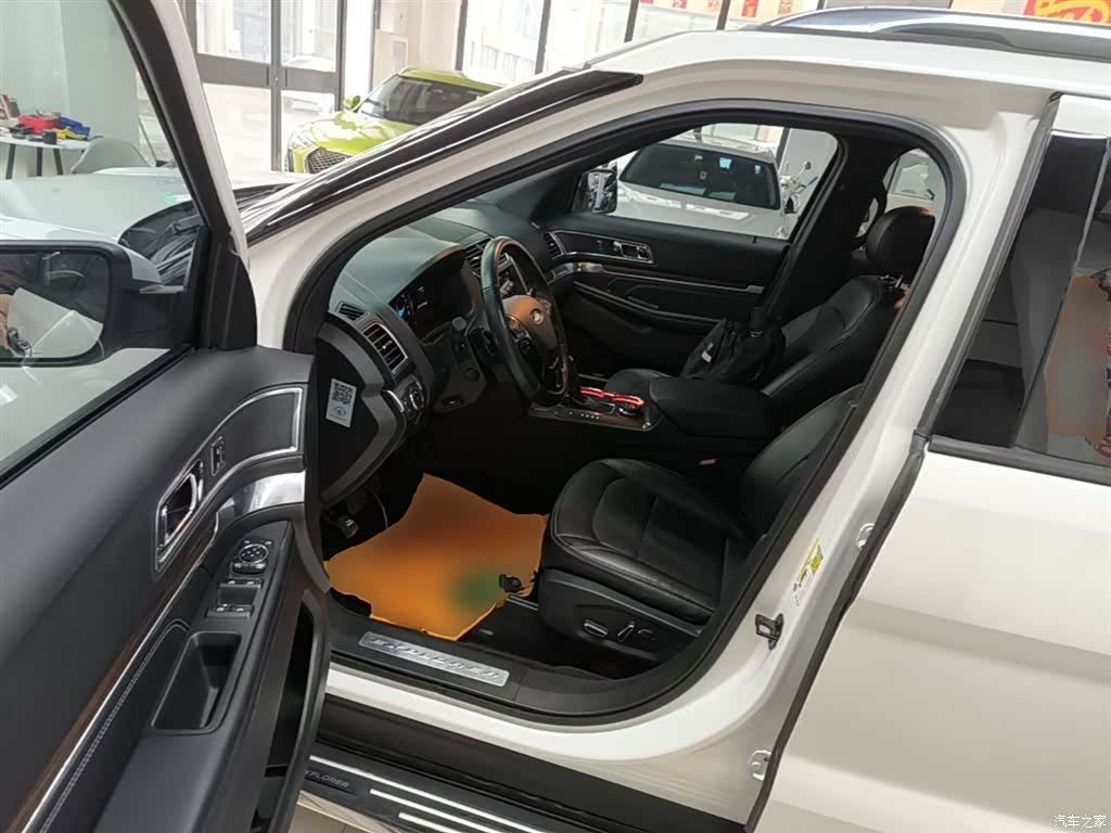 Ford Explorer, 2017 16