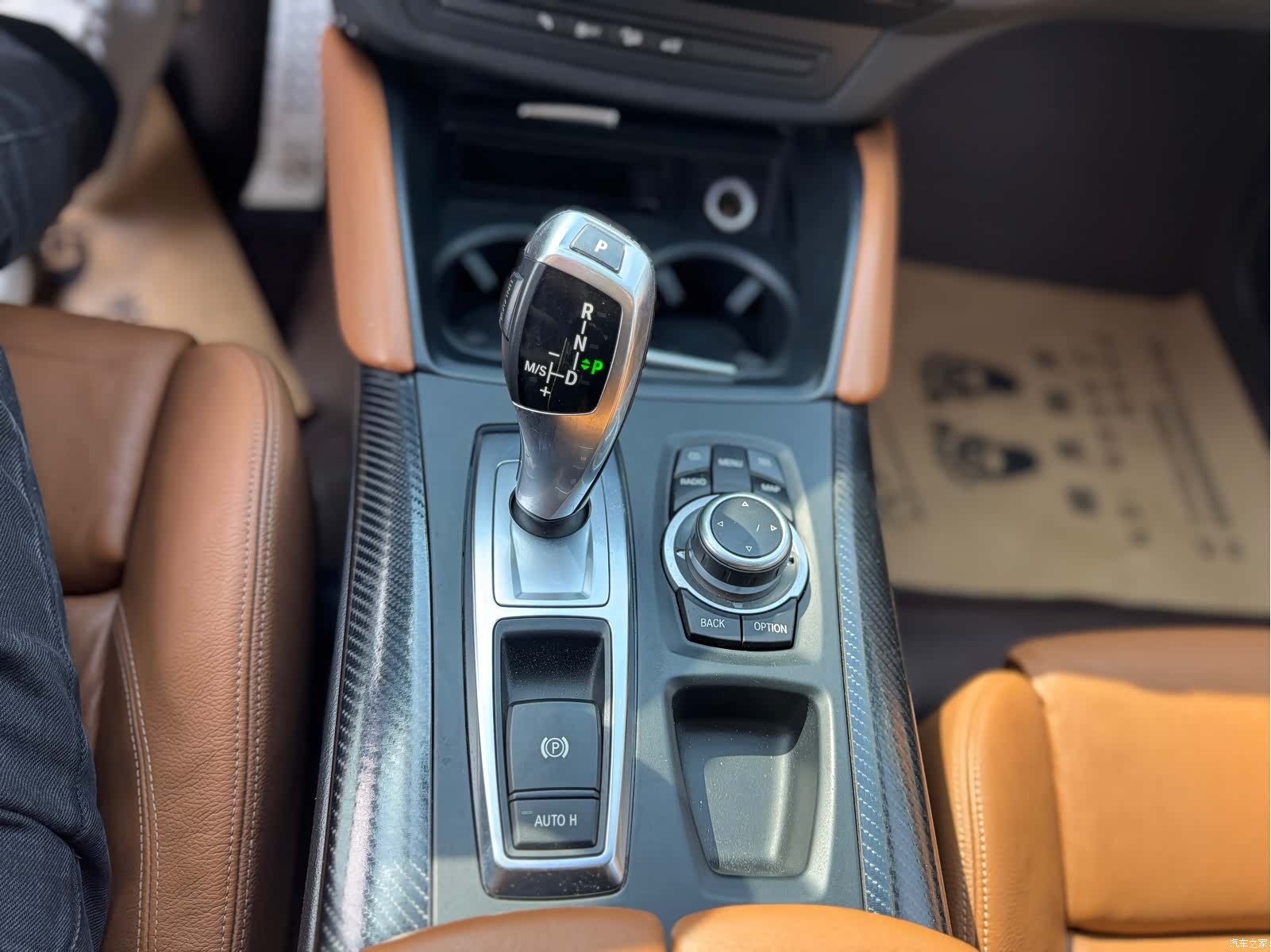 BMW X6, 2010 13