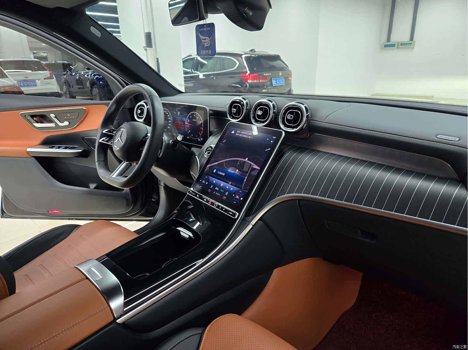 Mercedes-Benz GLC, 2023 3
