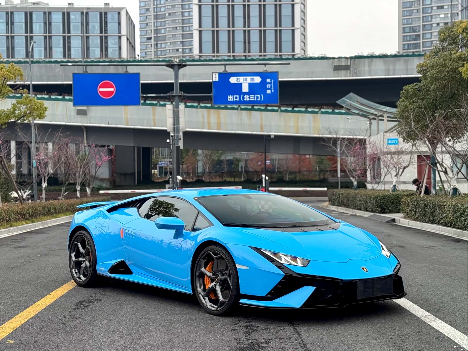 Lamborghini Huracán, 2025 3