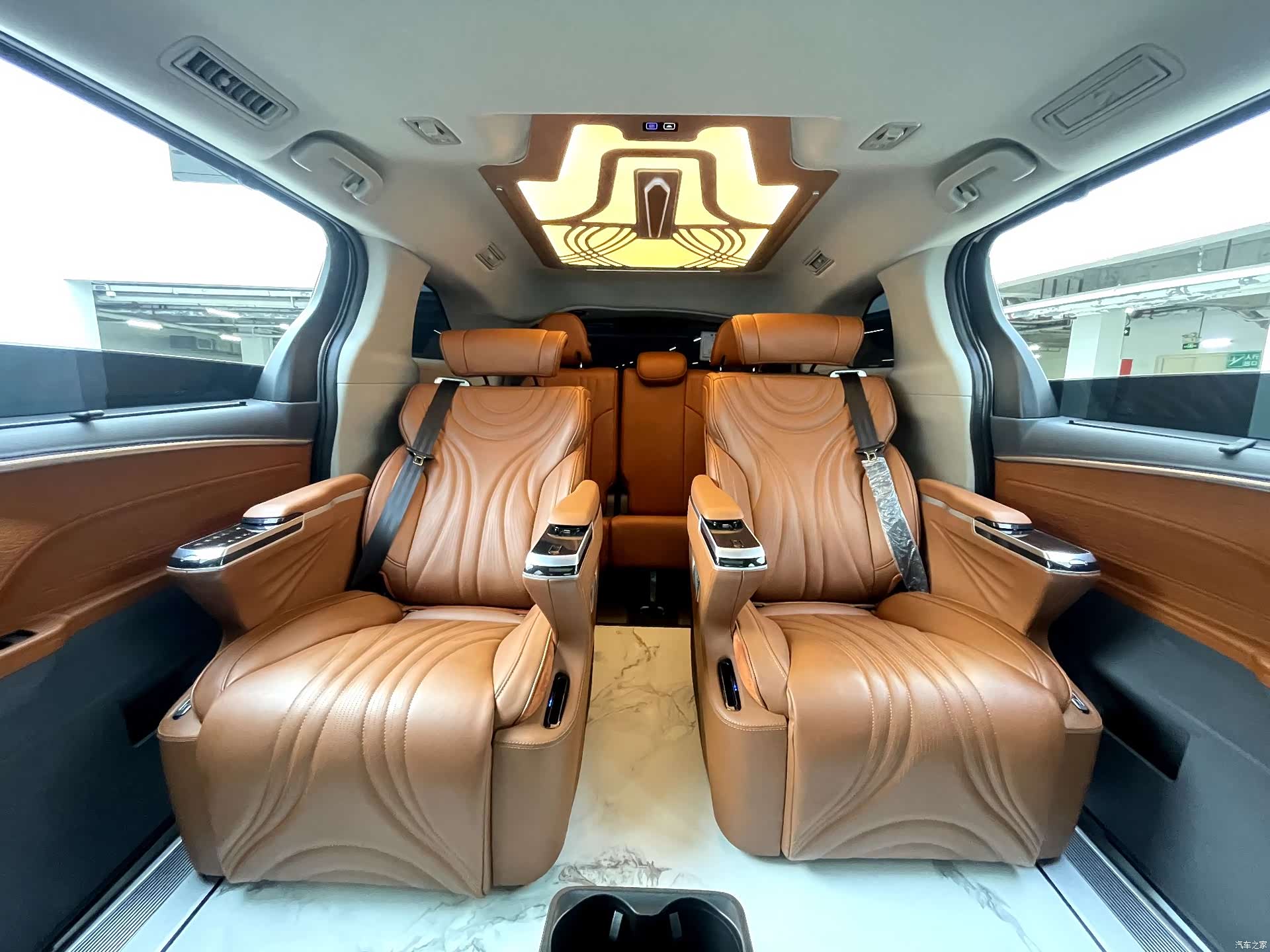 Toyota Sienna, 2024 10
