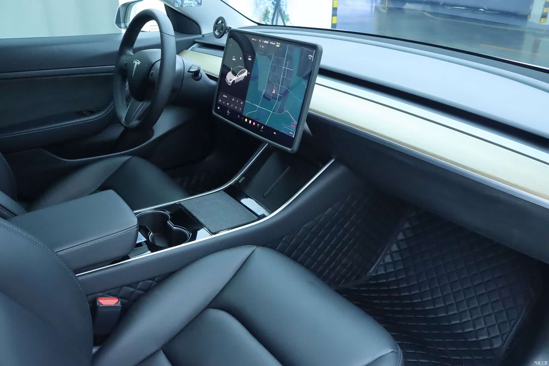 Tesla Model 3, 2020 9