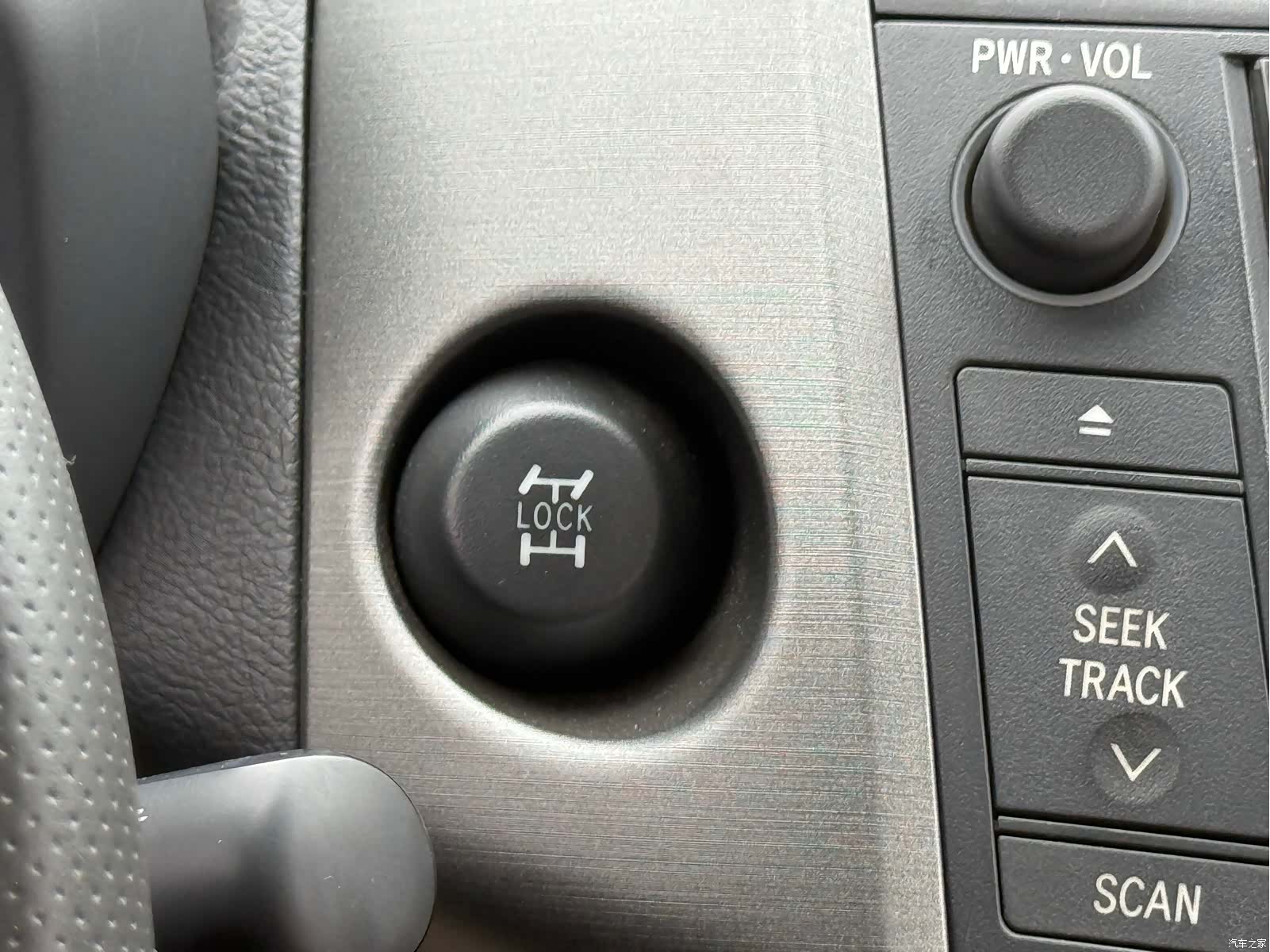 Toyota RAV4, 2011 15