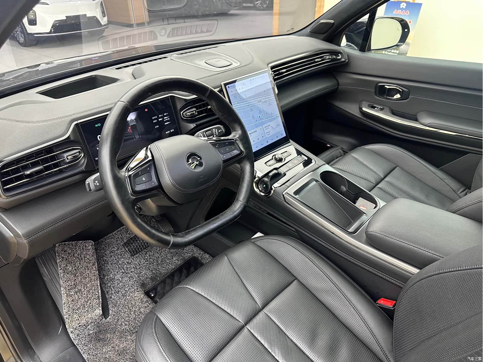 NIO ES8, 2021 7