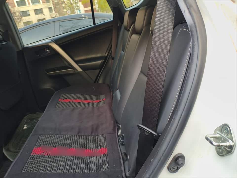 Toyota RAV4 Rongfang