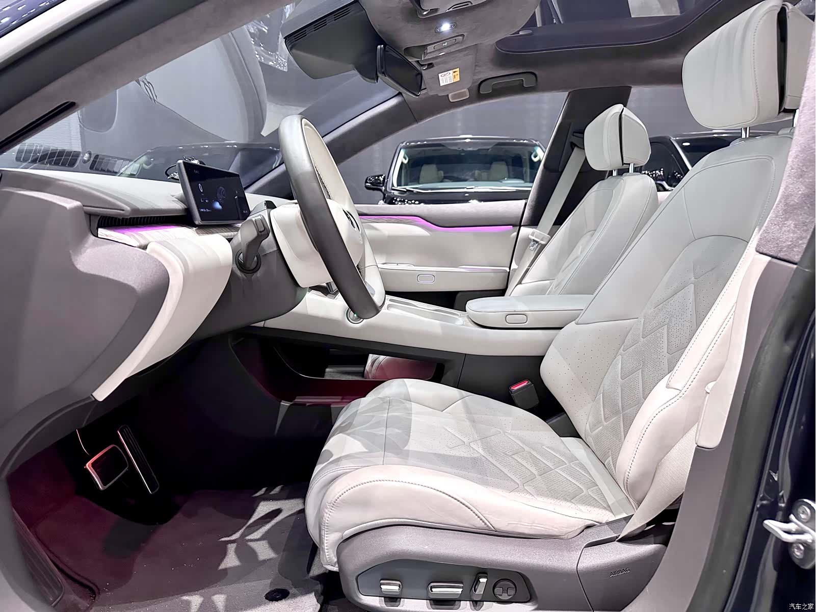 NIO ET7, 2023 10