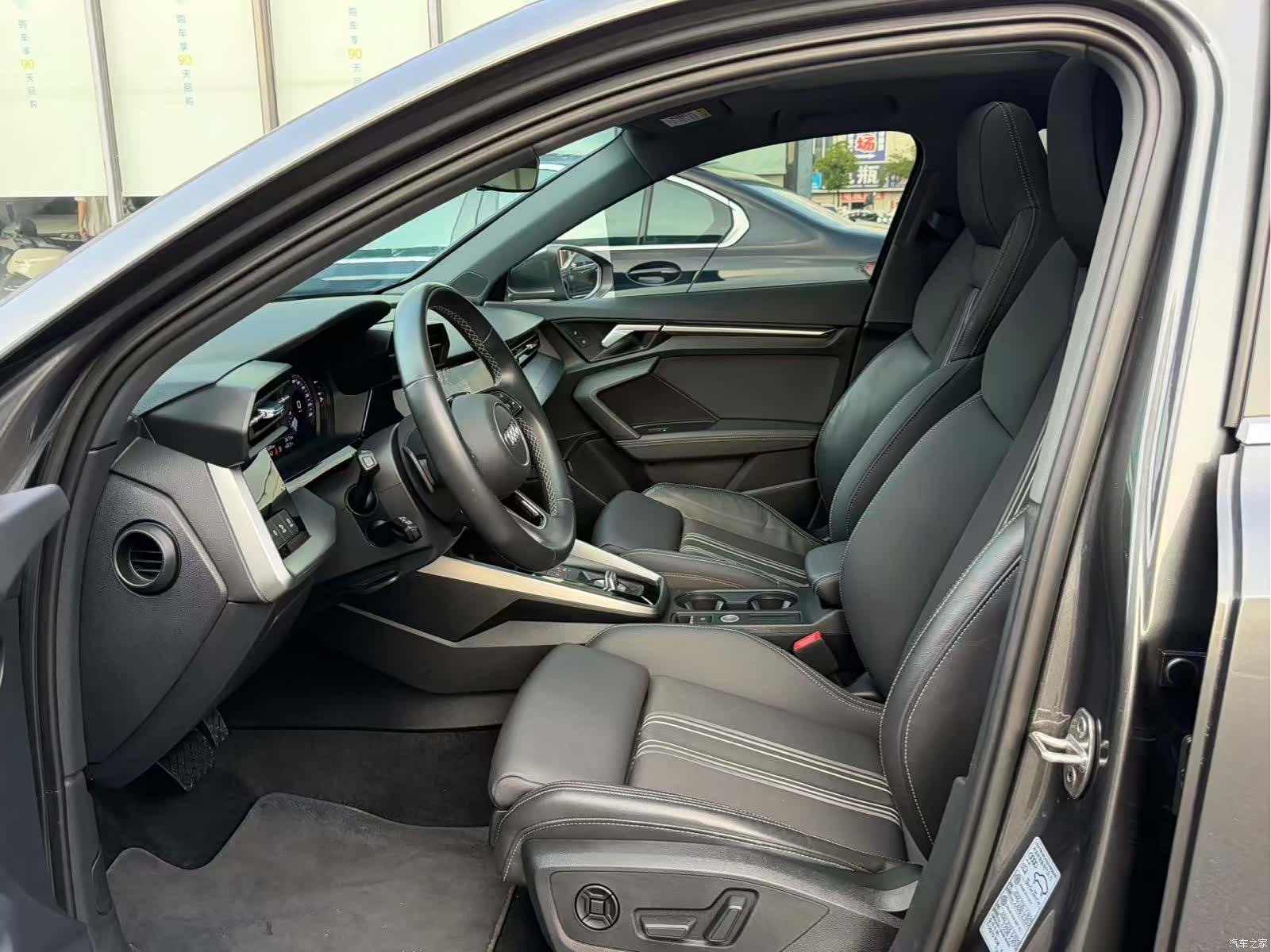 Audi A3, 2023 все фото