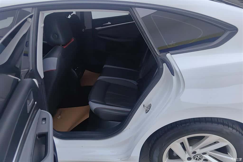 Volkswagen Lamando, 2023 11