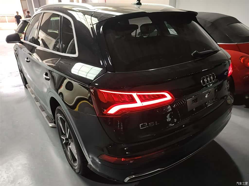 Audi Q5L, 2021 все фото