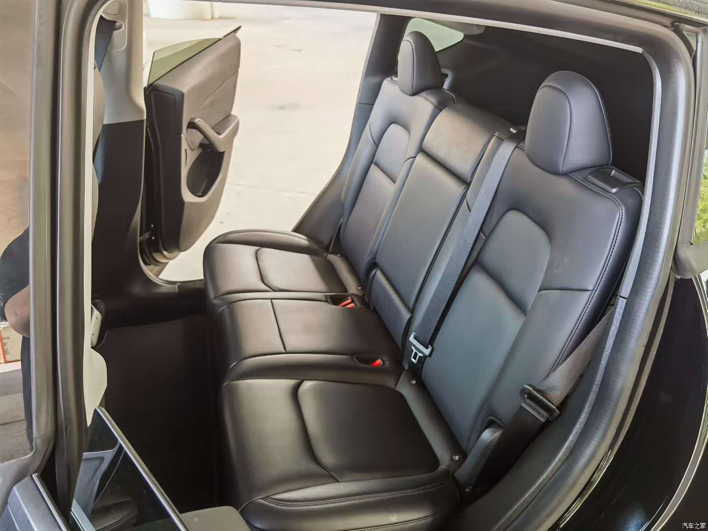 Tesla Model Y, 2022 7