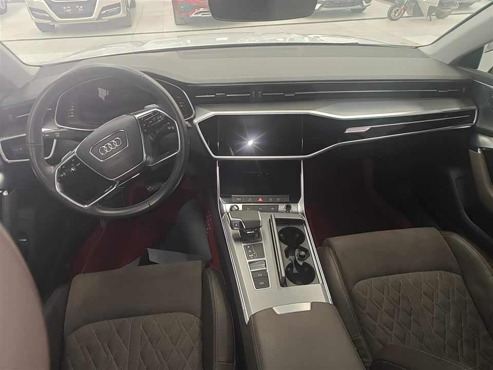 Audi A7L