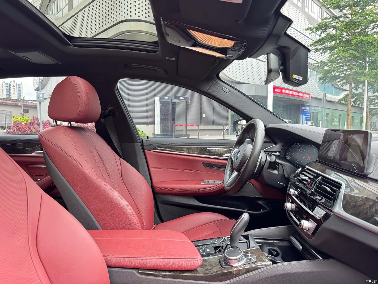 BMW 5 Series, 2019 16