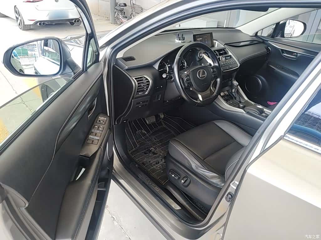 Lexus NX, 2016 16