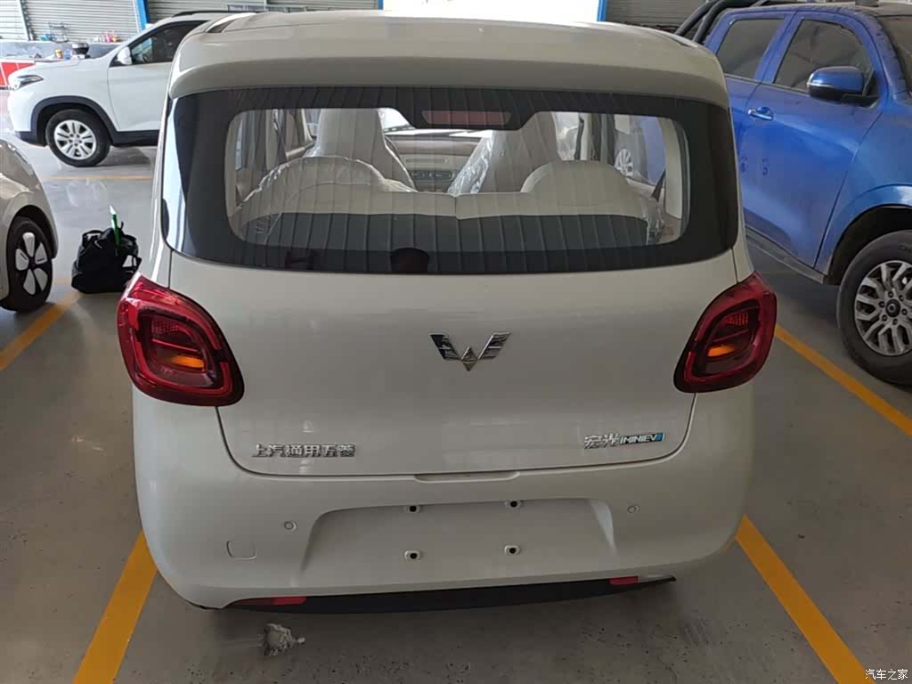 Wuling MINIEV, 2026 6