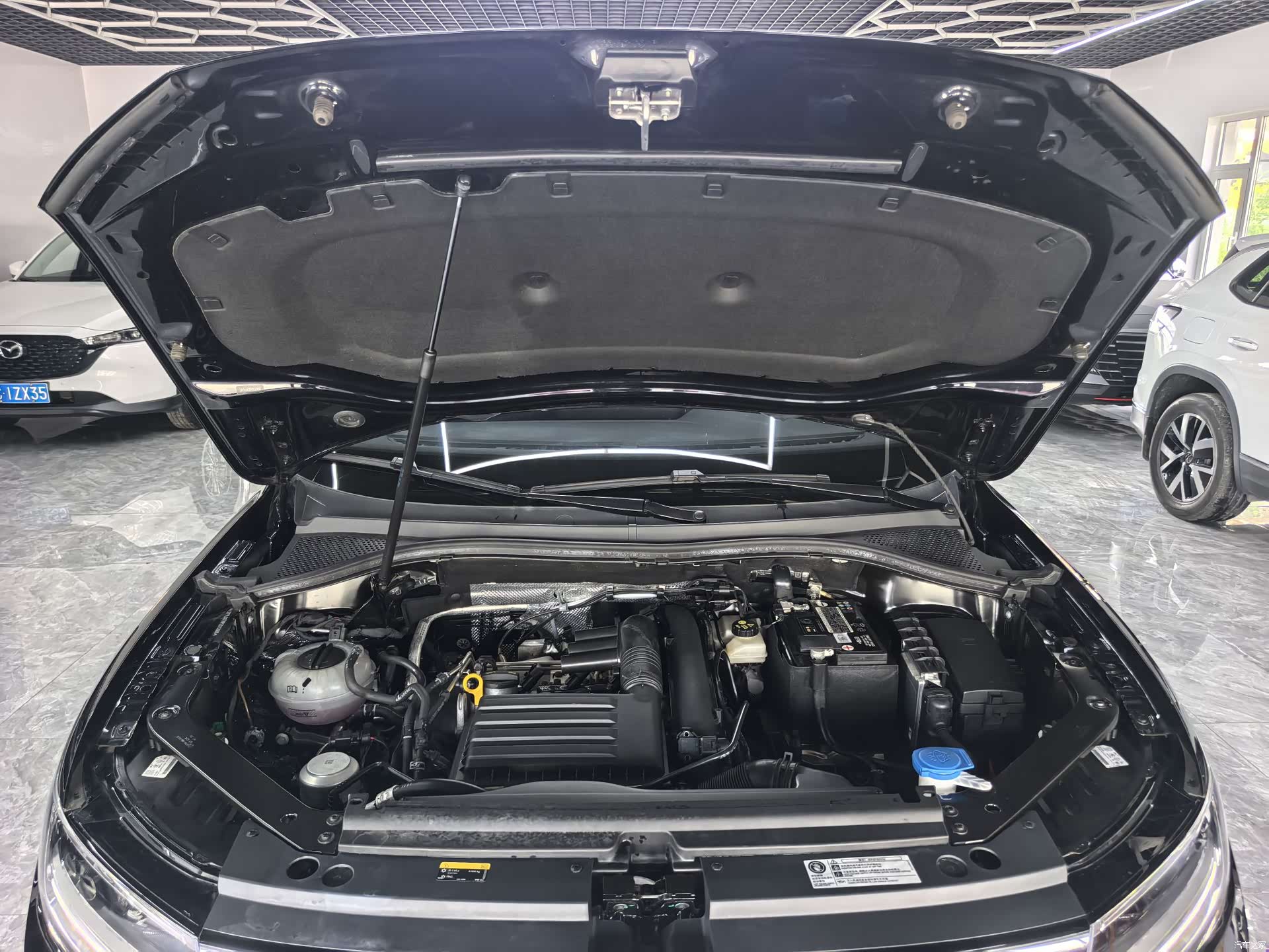 Volkswagen Tiguan L, 2023 21