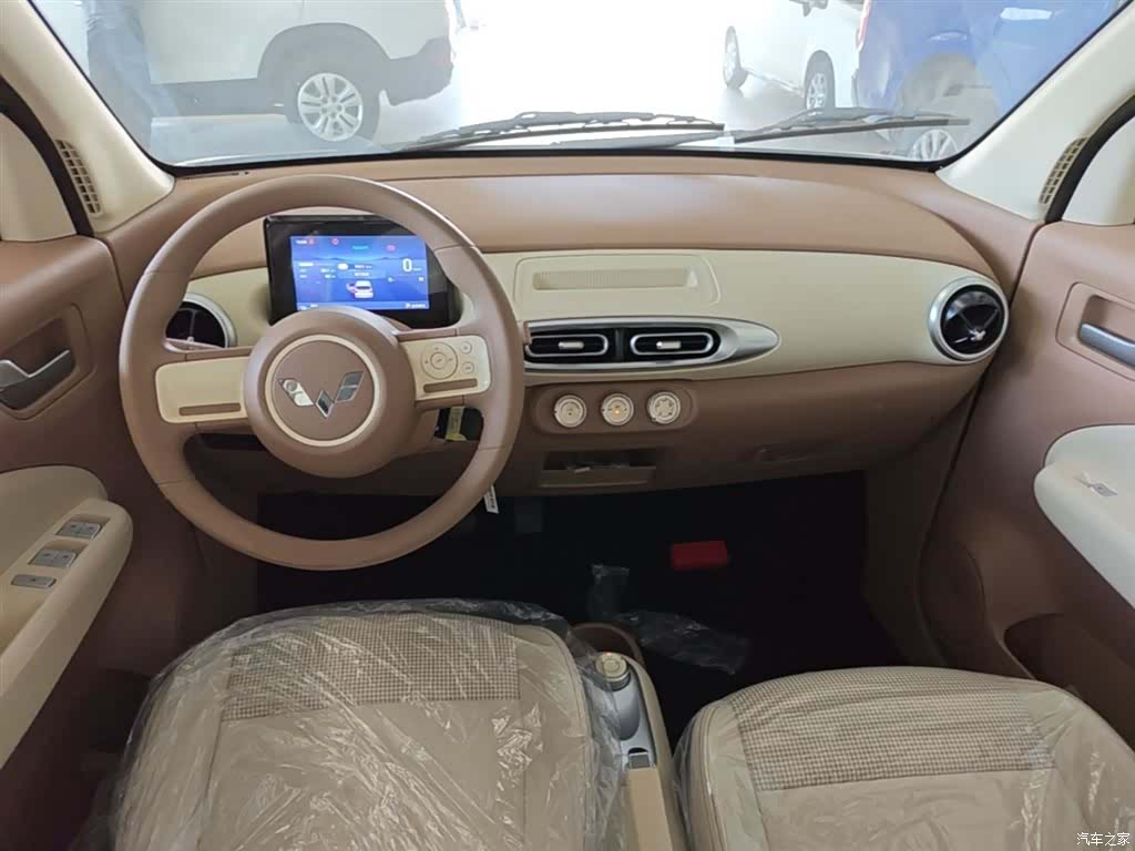 Wuling MINIEV, 2026 10