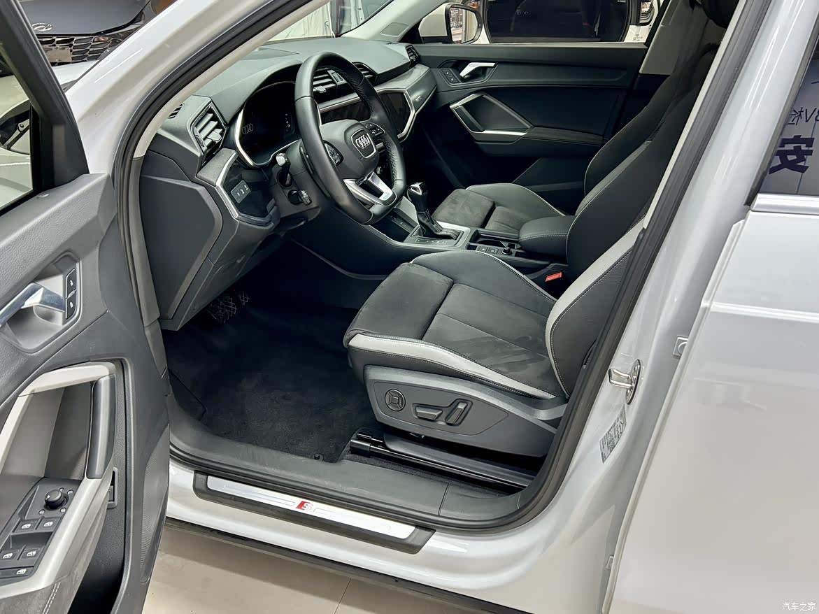 Audi Q3, 2023 8