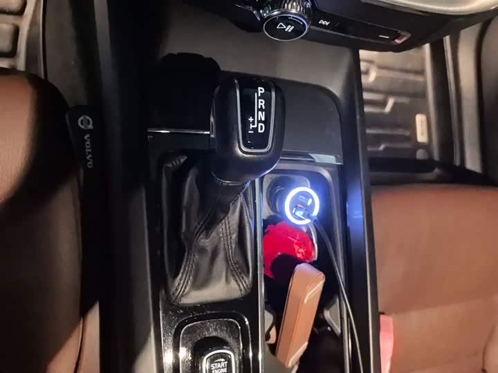 Volvo XC60, 2019 года фото 11