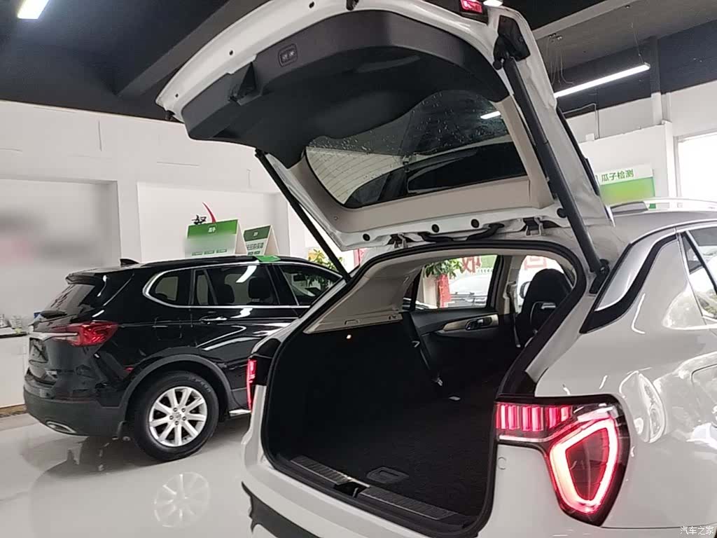 Lynk & Co 01, 2018 19