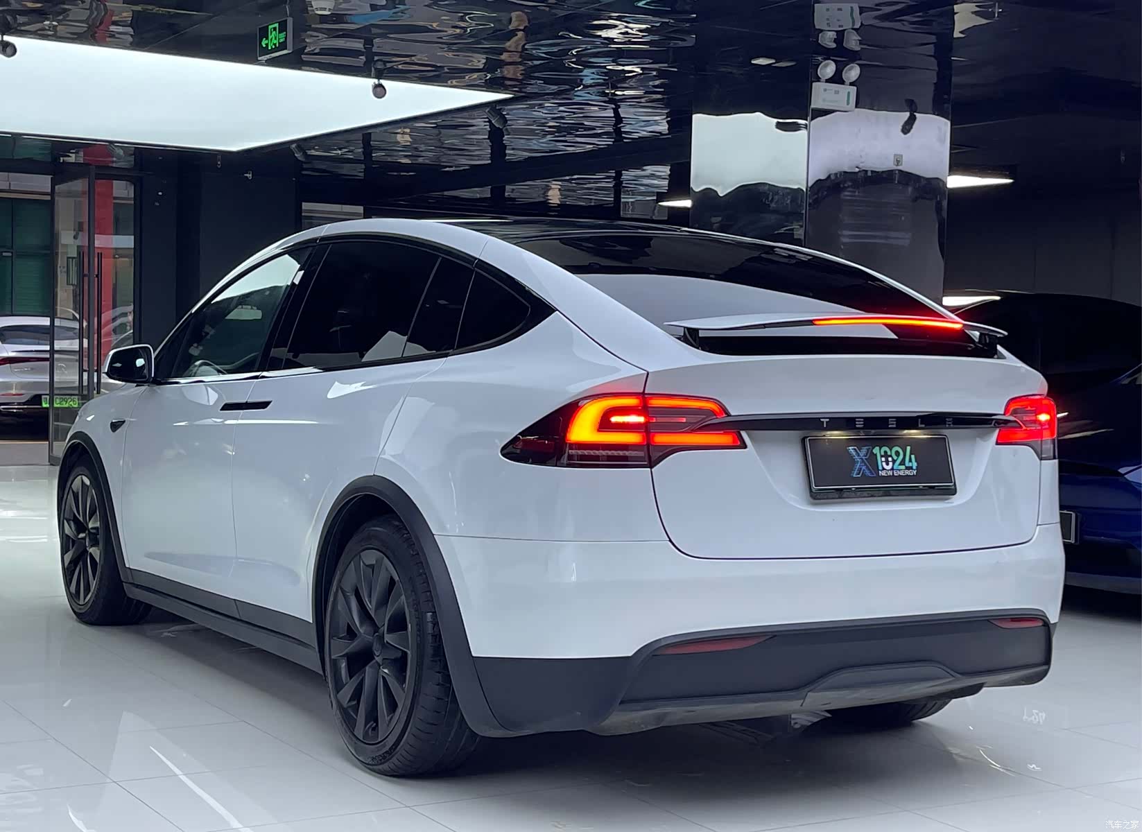 Tesla Model X, 2023 13