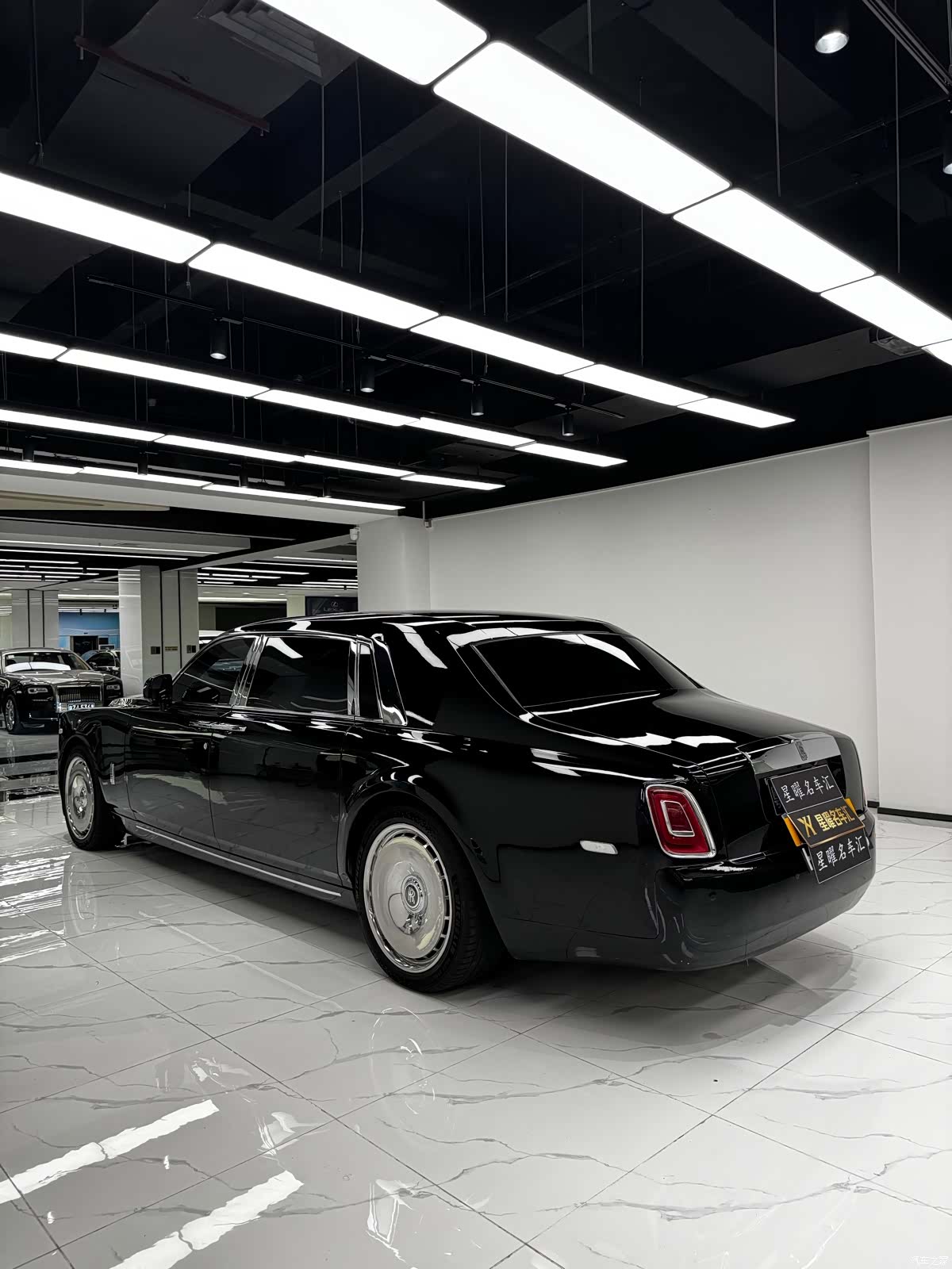 Rolls-Royce Phantom, 2010 9