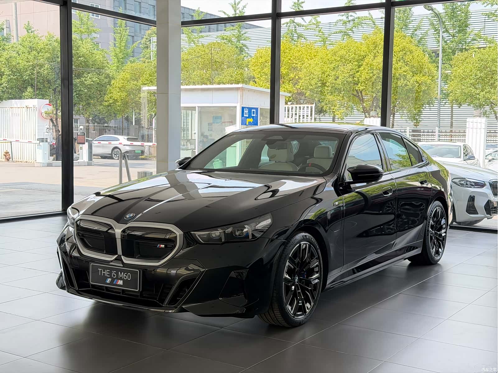 BMW i5, 2026 1