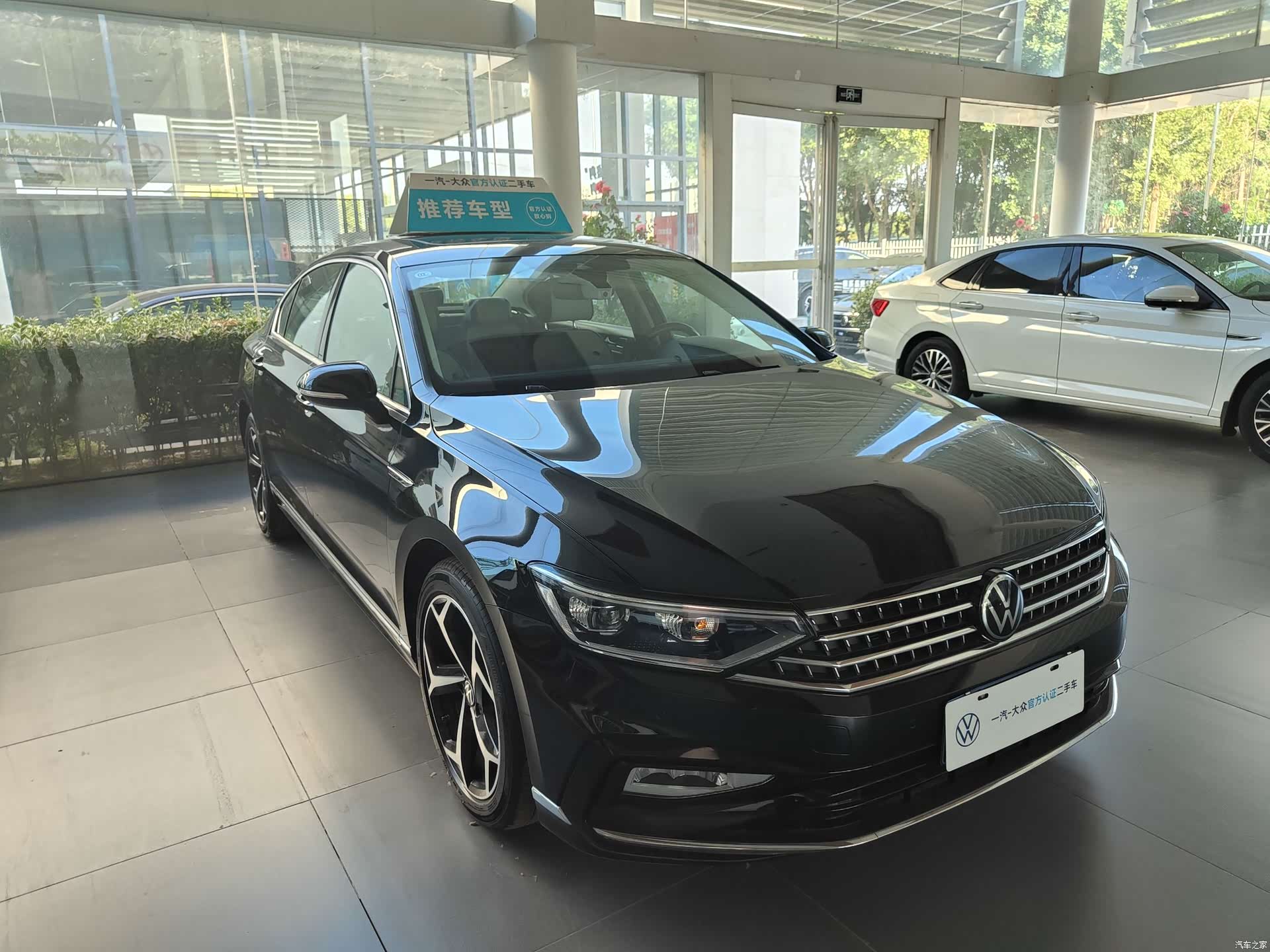 Volkswagen Magotan, 2022 2