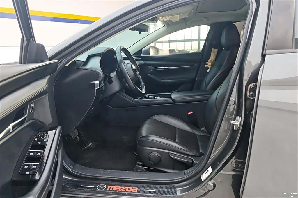 Mazda Mazda3, 2021 9