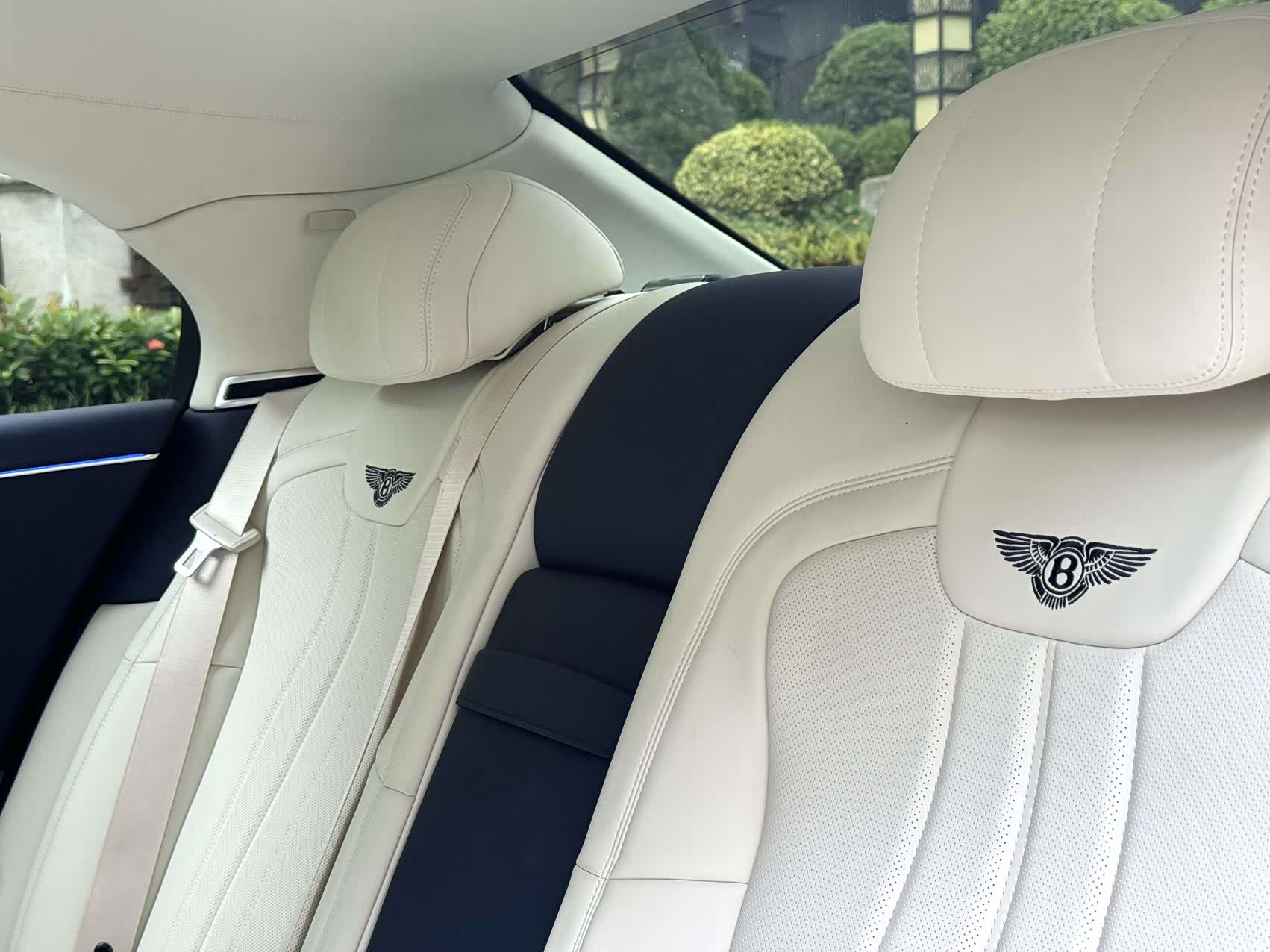 Bentley Flying Spur, 2011 12
