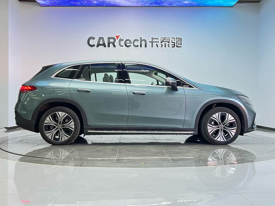 Mercedes-Benz EQE SUV