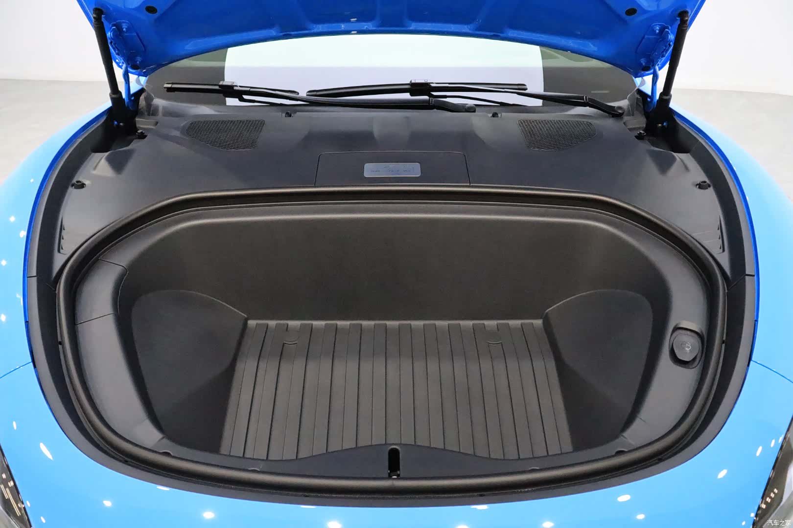 Xiaomi SU7, 2026 21
