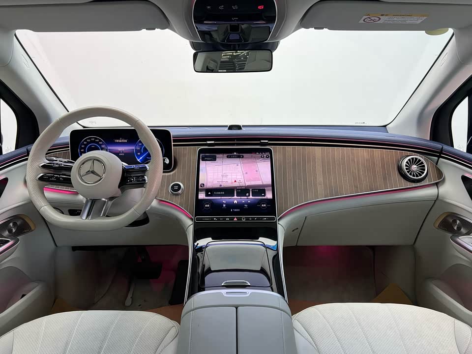 Mercedes-Benz EQE SUV