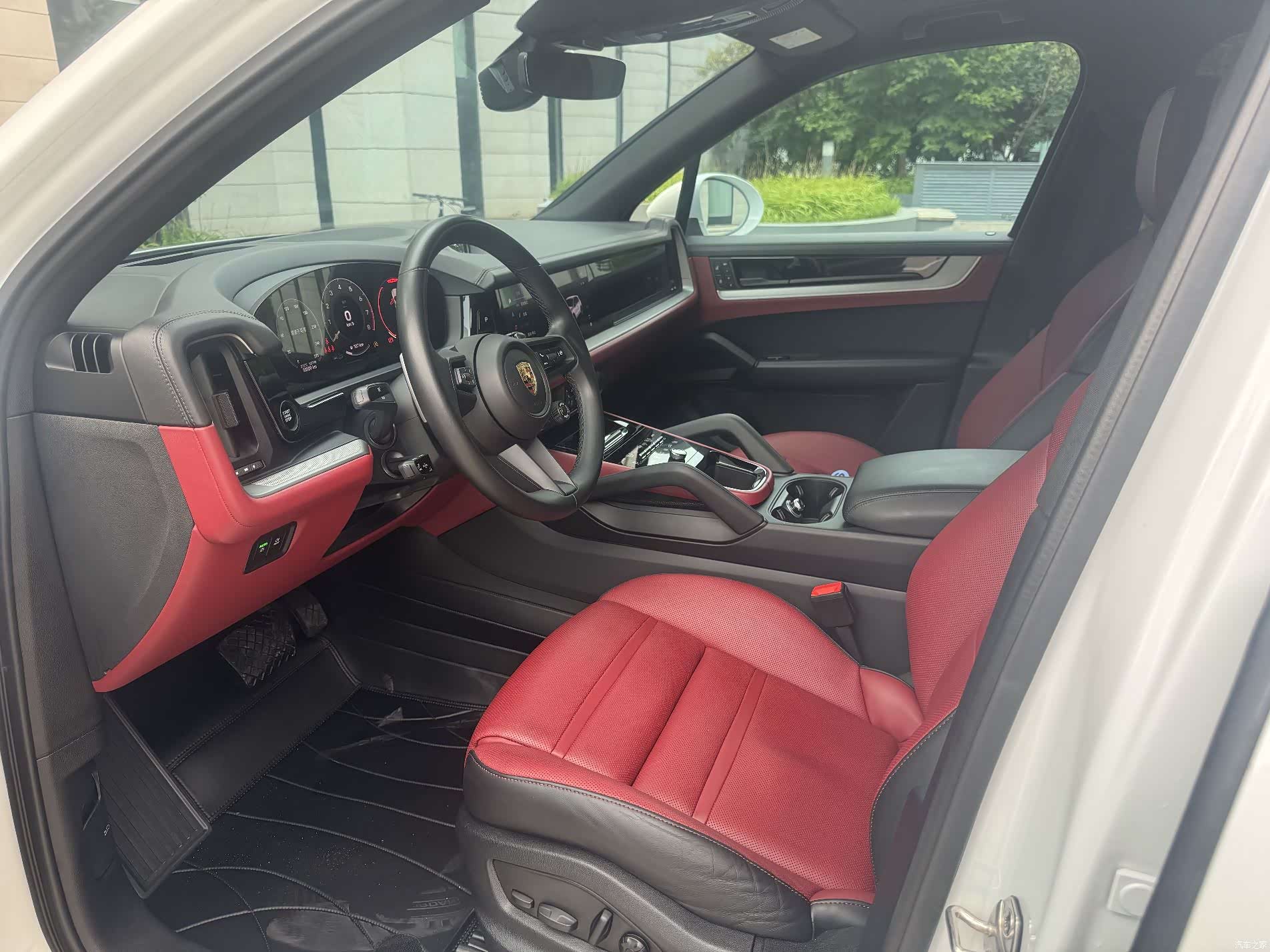 Porsche Cayenne, 2024 14