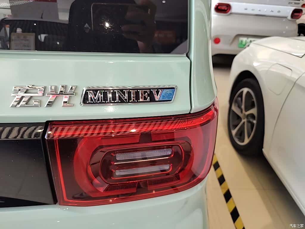 Wuling MINIEV, 2022 8