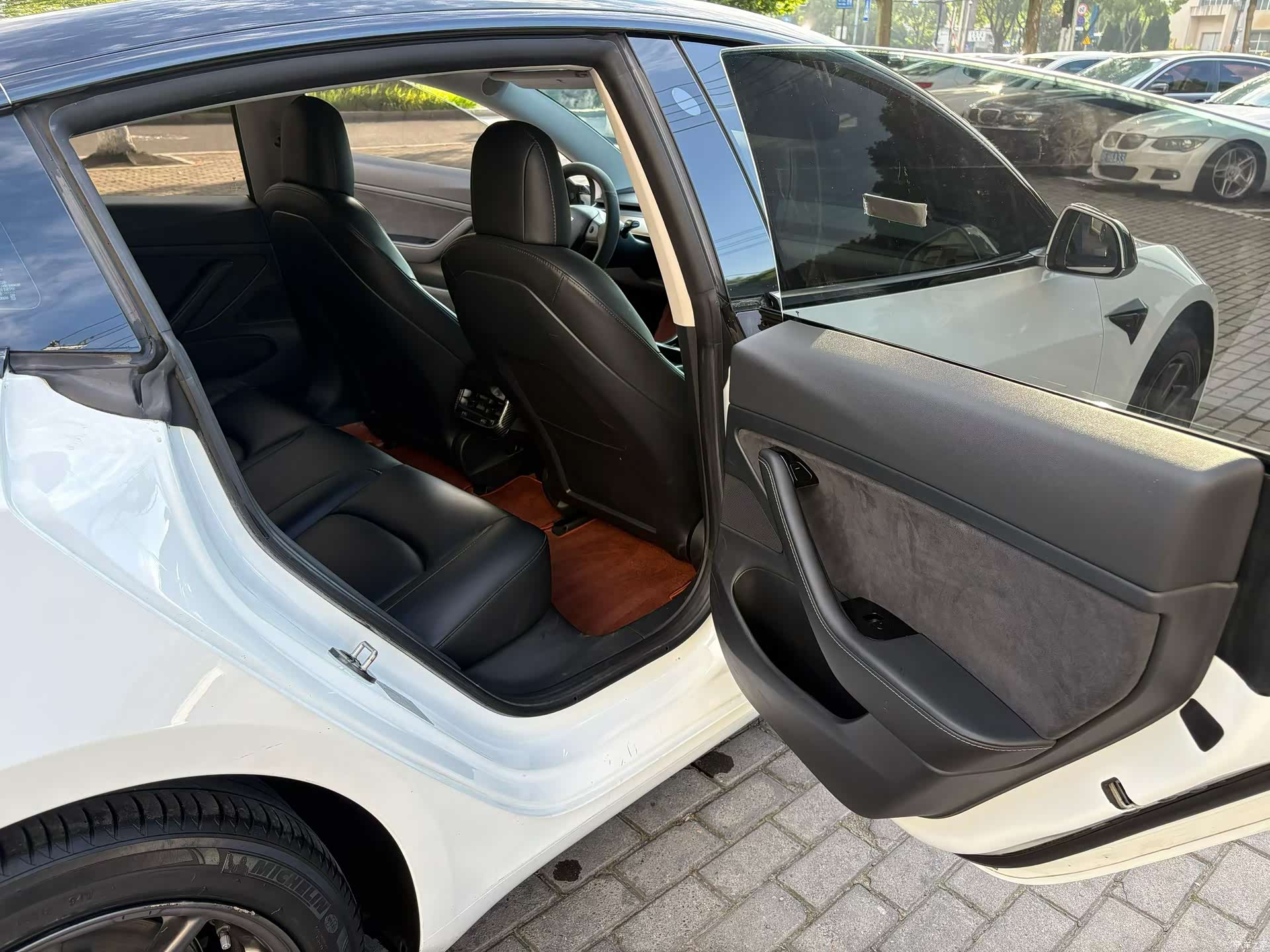 Tesla Model 3, 2020 4