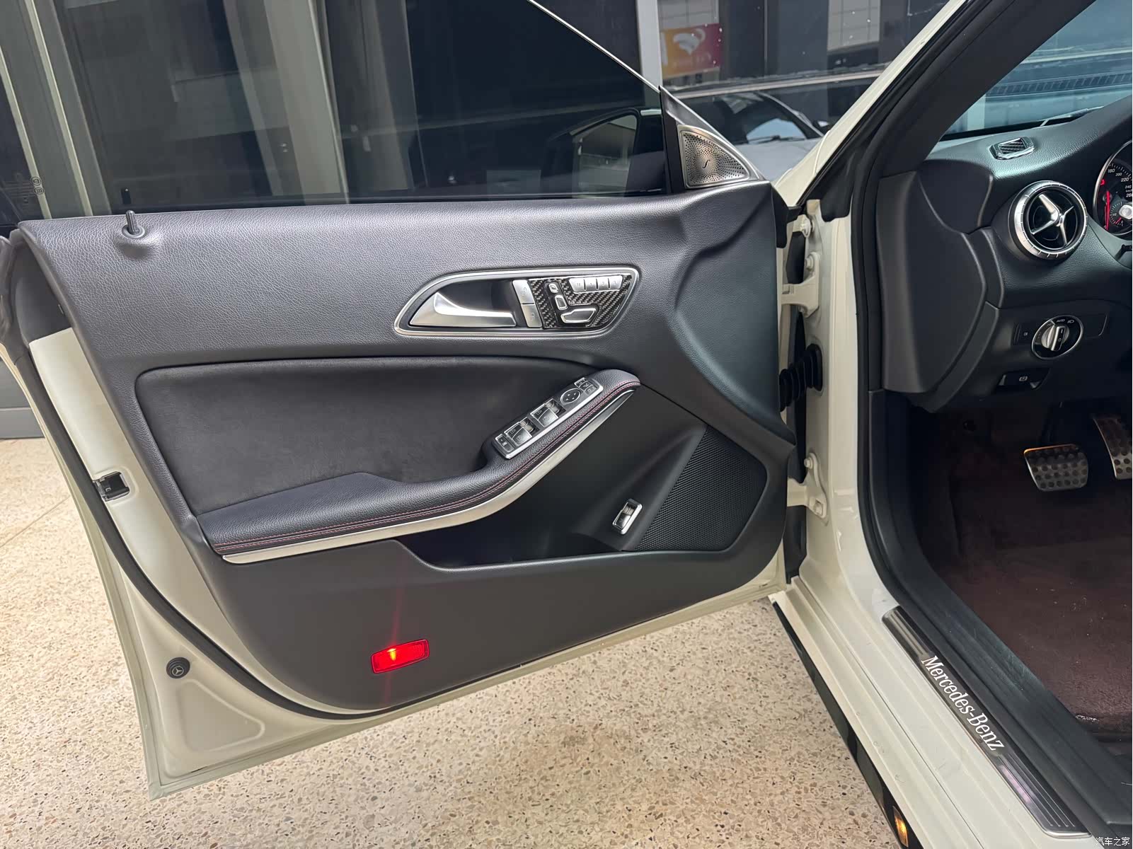 Mercedes-Benz CLA, 2018 38